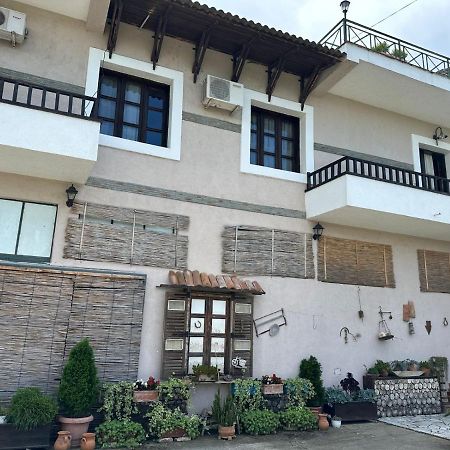 Bed & Breakfast Local Living Edi Berat Zewnętrze zdjęcie