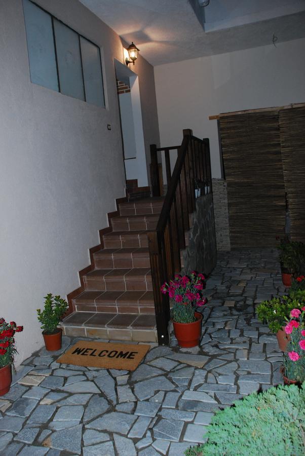 Bed & Breakfast Local Living Edi Berat Zewnętrze zdjęcie