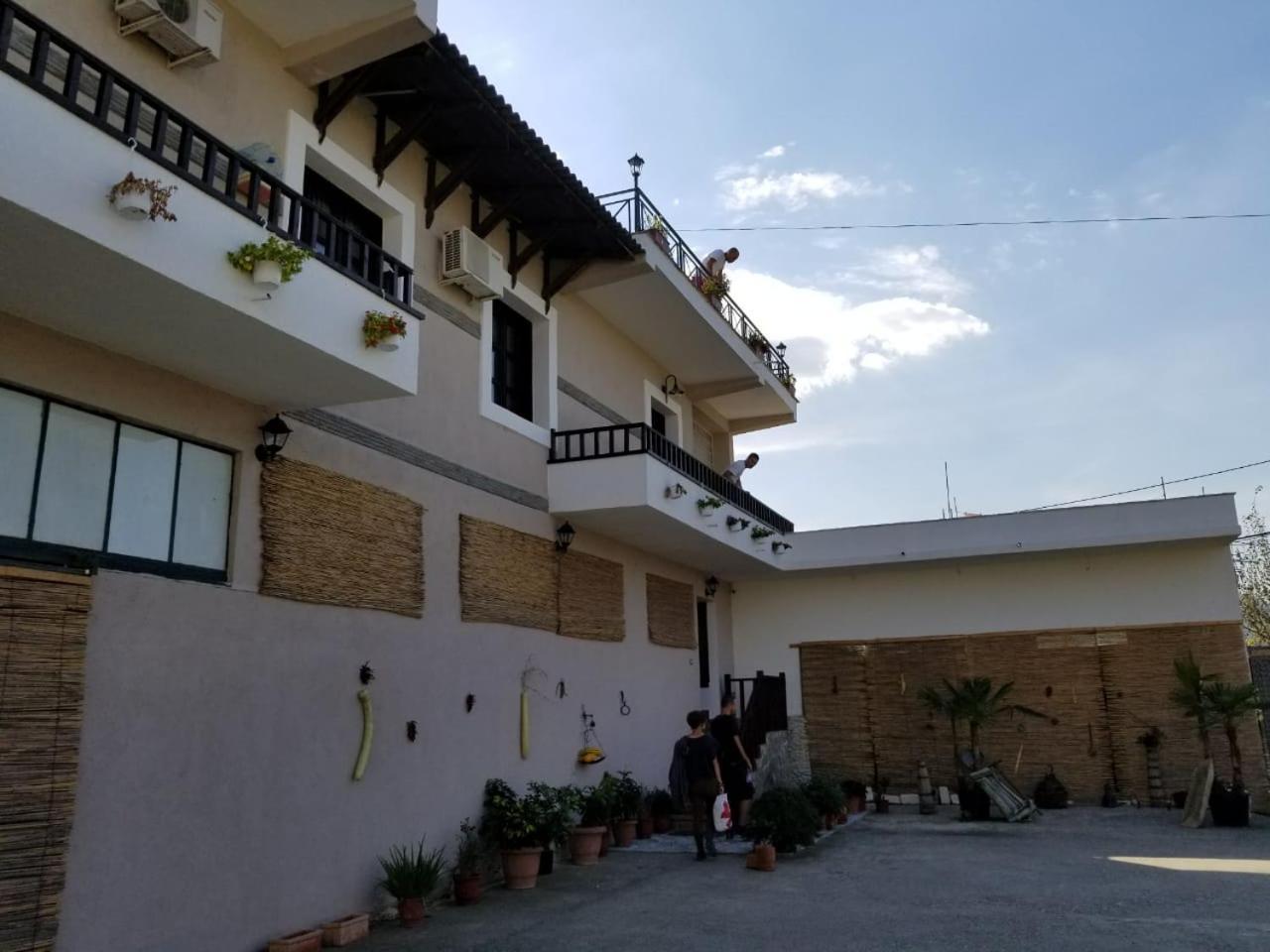 Bed & Breakfast Local Living Edi Berat Zewnętrze zdjęcie